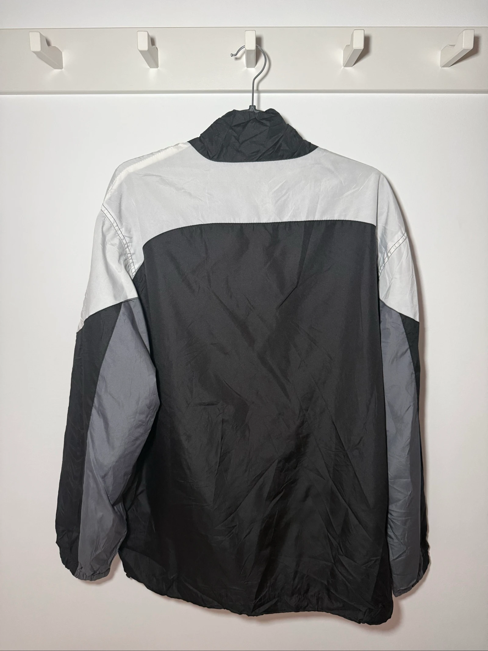 Vintage Oakland Raiders NFL Windbreaker Jacket – Black & Gray – Full Zip – photo 7